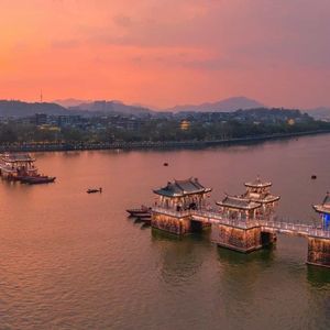 粗大的蘑菇头刮得又红又肿怎么办
